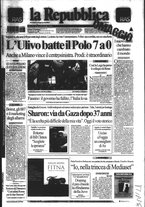 giornale/RAV0037040/2004/n. 254 del 26 ottobre